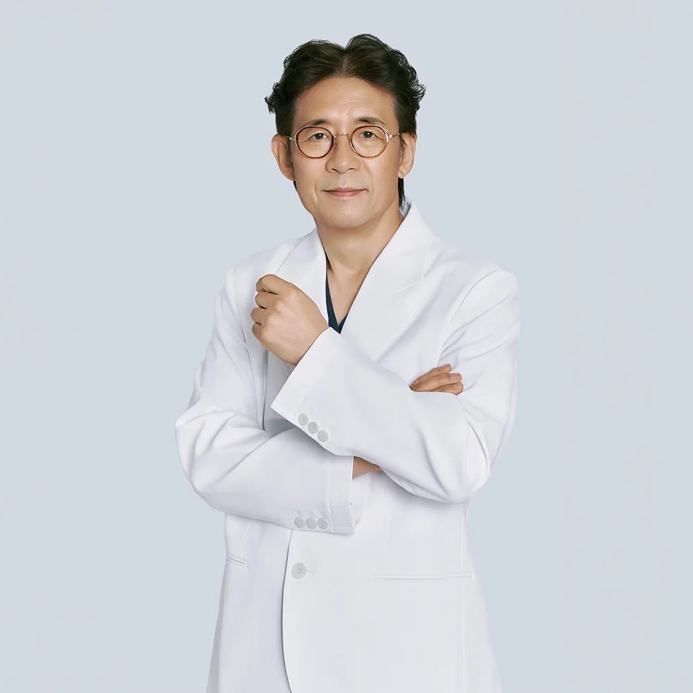 국원석 대표원장 — 리숨성형외과